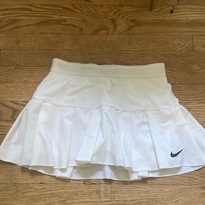 Never worn white Nike tennis skirt